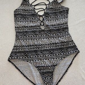 Black and White Patterned Swimsuit